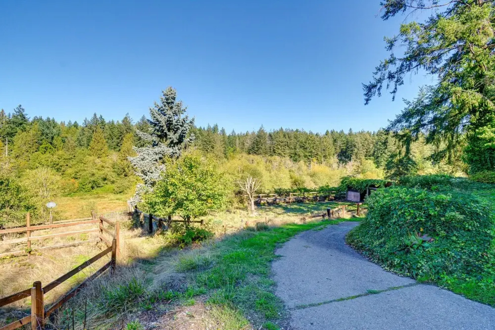 Gig Harbor Vacation Rental w/ Private Hot Tub!