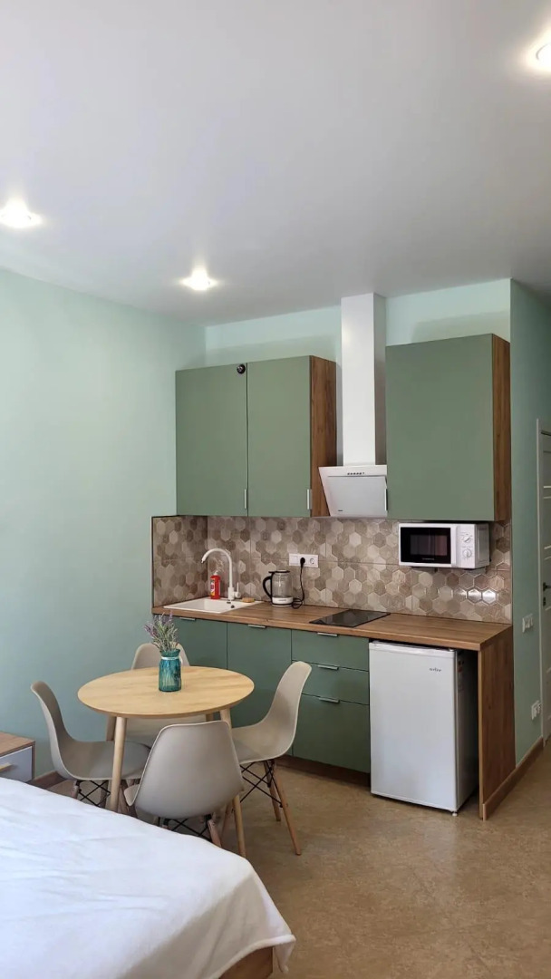 Море тут на улице Львовская