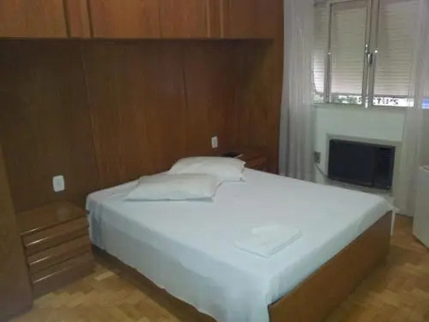 City Hotel PF