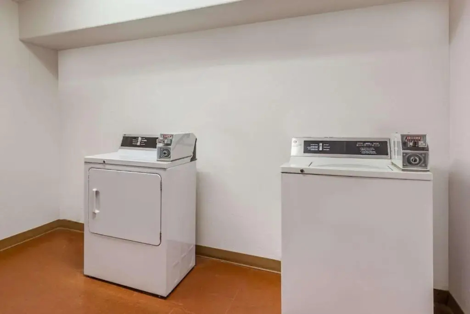 Super 8 Pincher Creek AB