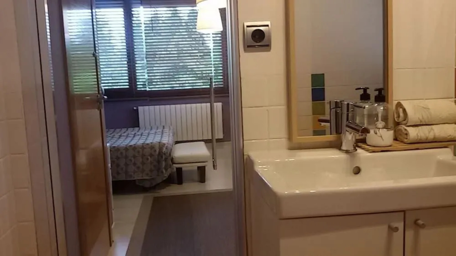 Lovely Cat's Room Urrunaga