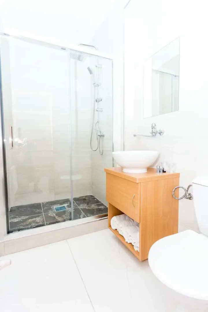 TIF hotel & restaurant