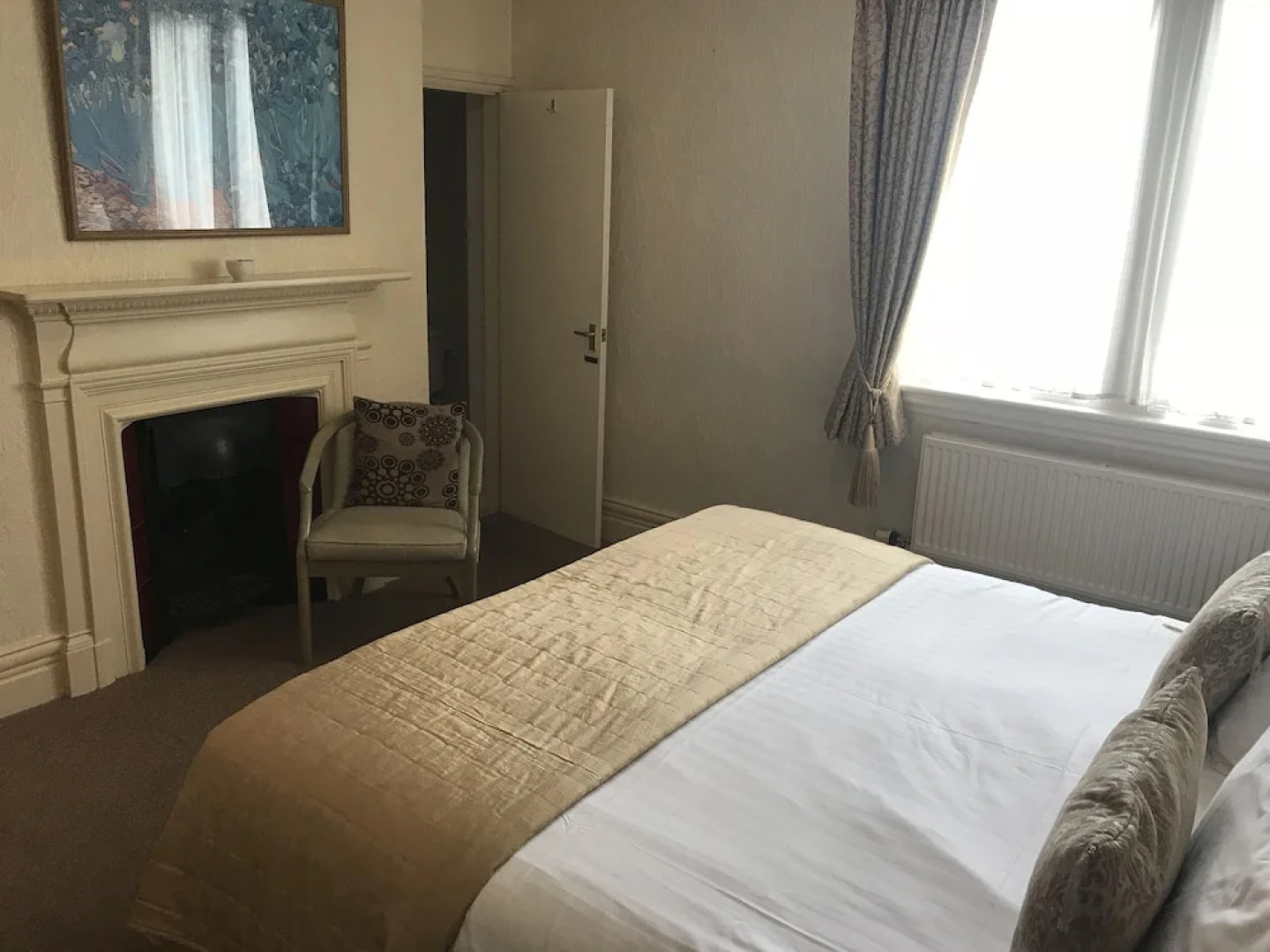 The Carre Arms Hotel