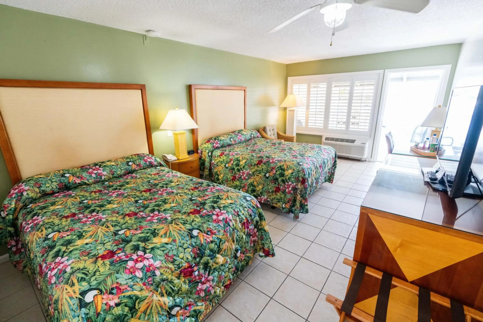 Pirate's Cove Resort & Marina