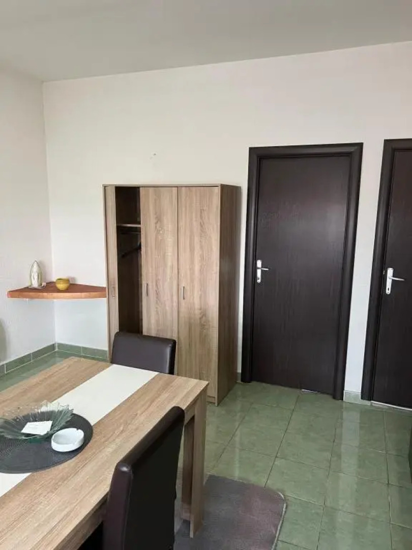 Apartments Vila Brzi & Beka