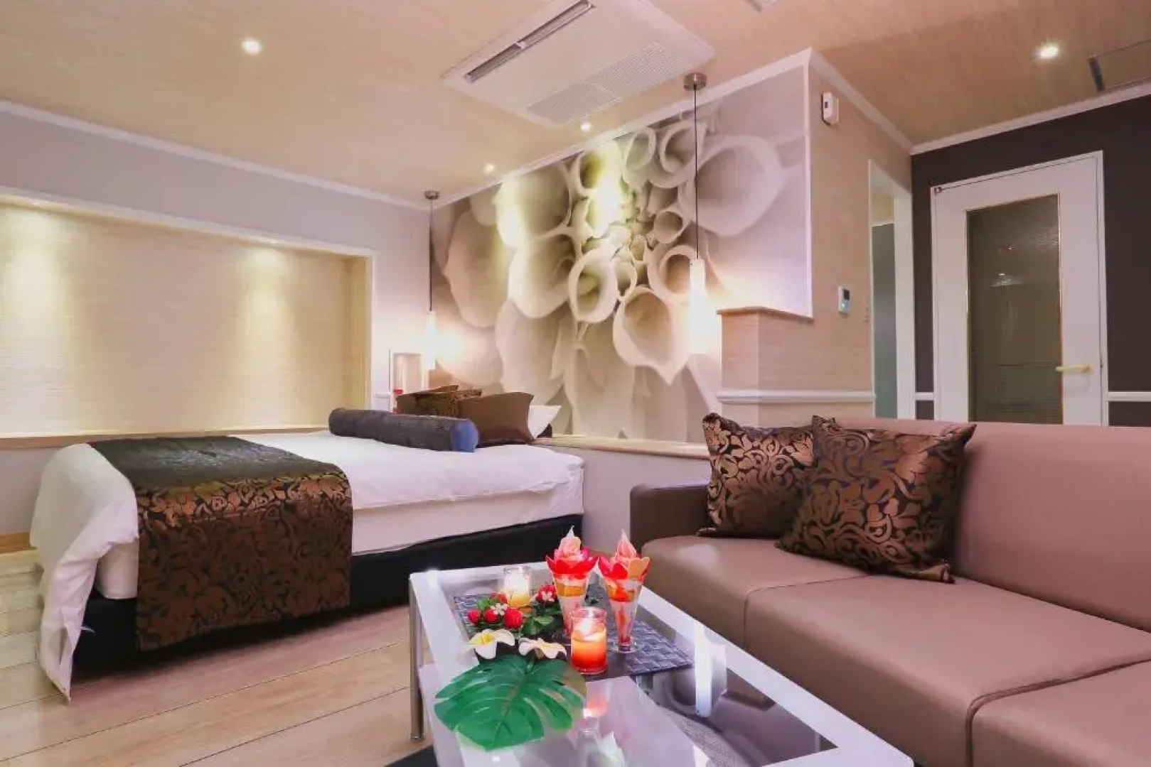 HOTEL A LA MODE - Adult Only