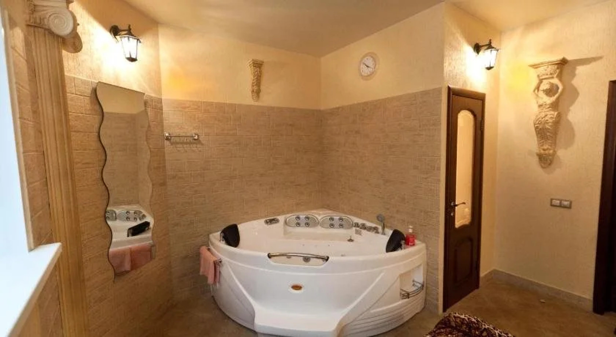 Дизайн-отель Домино