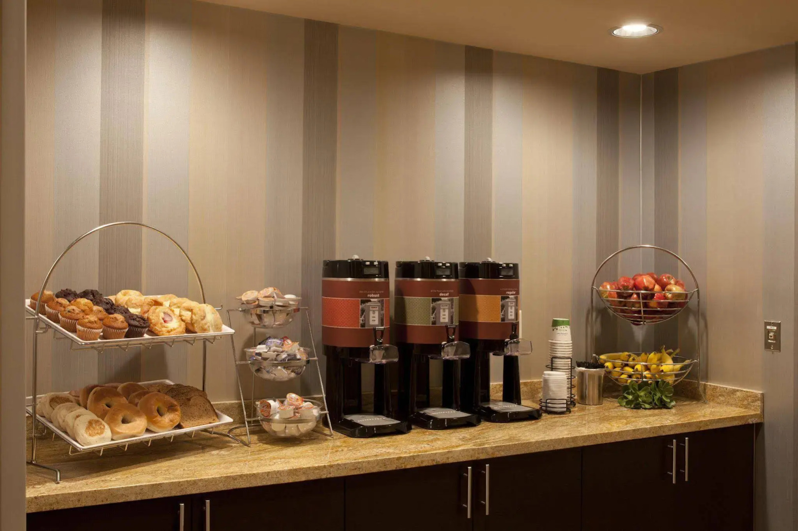 Hampton Inn & Suites Seattle/Federal Way