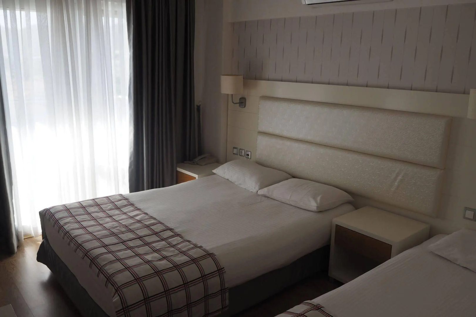 Yunus Hotel