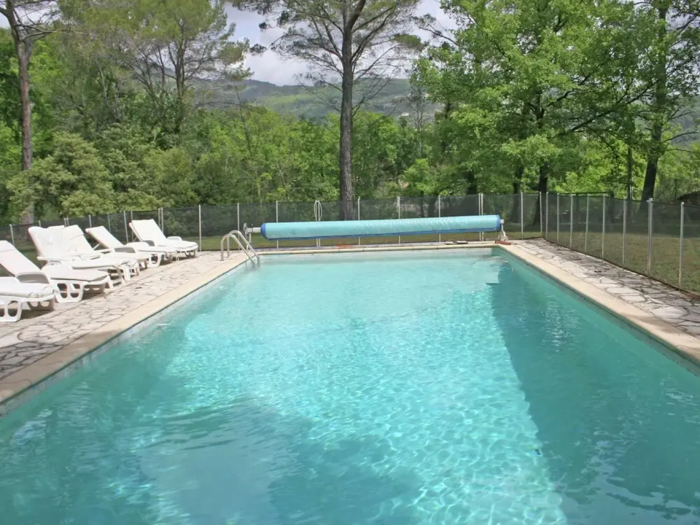 Family Friendly Villa With Secured Private Pool and Beautiful Nature Garden, 1.5 km From Seillans