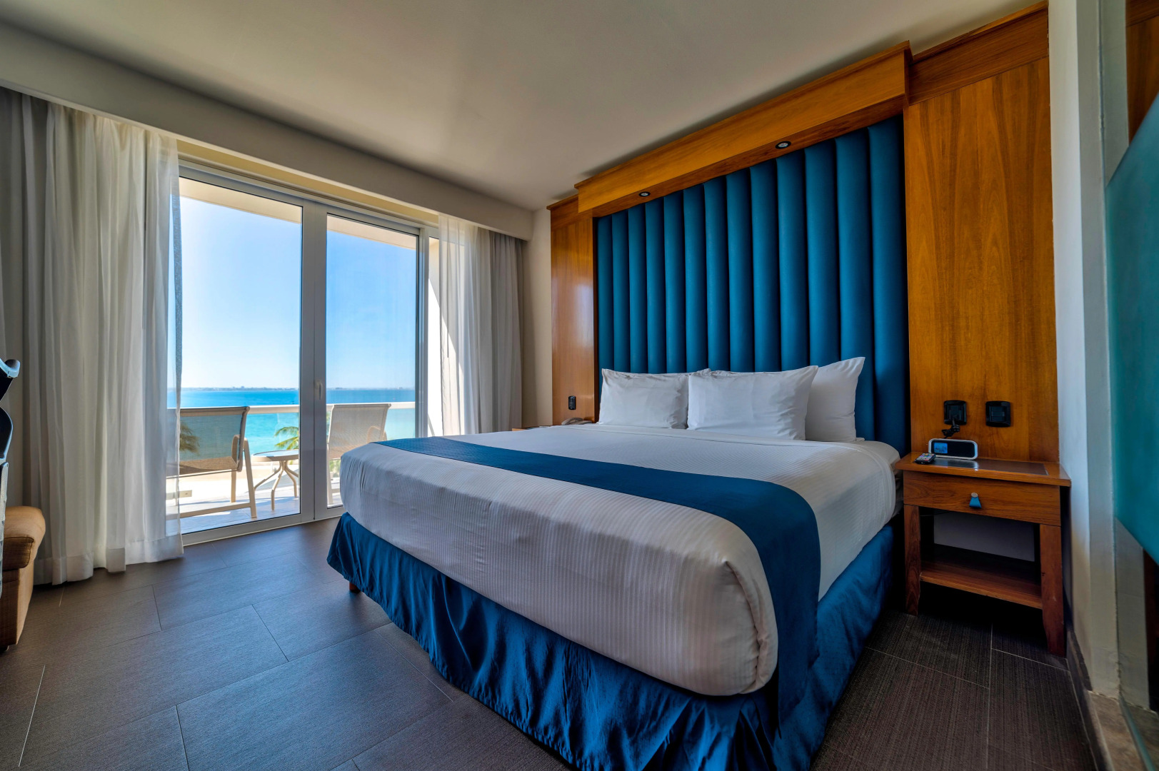 Hotel Indigo La Paz Puerta Cortes by IHG