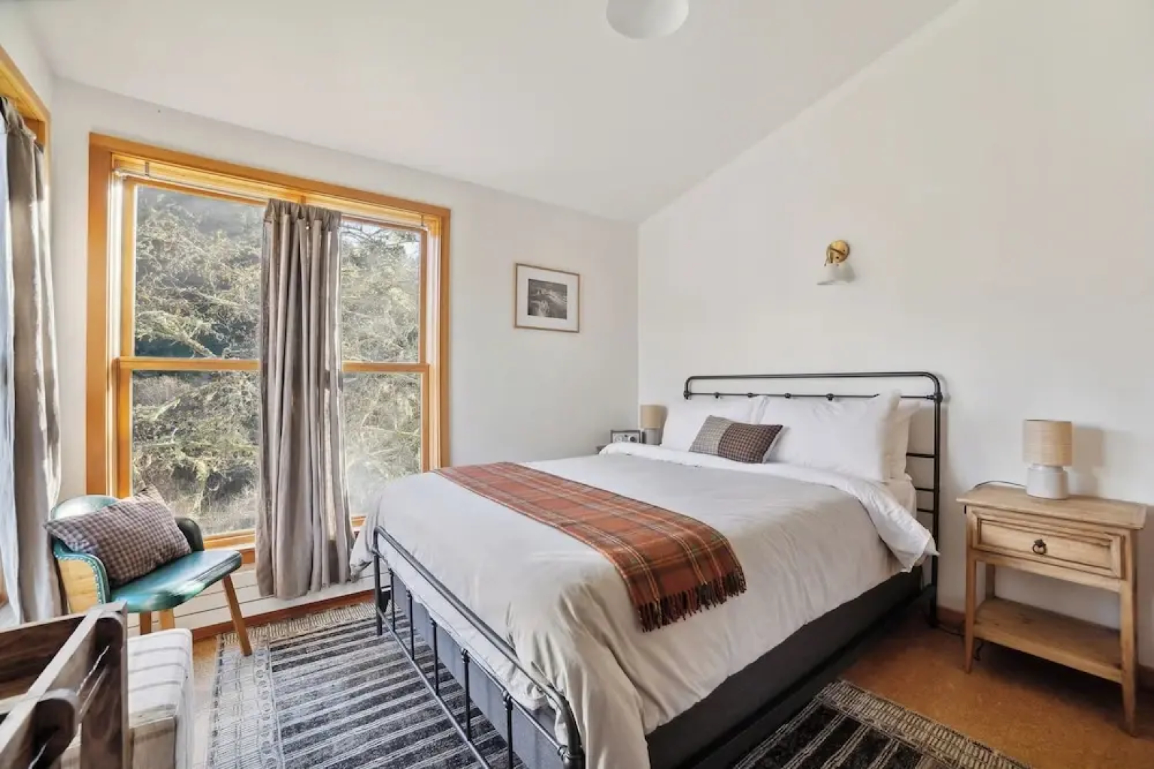 Limantour Lodge