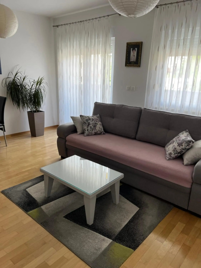 Apartman Dada