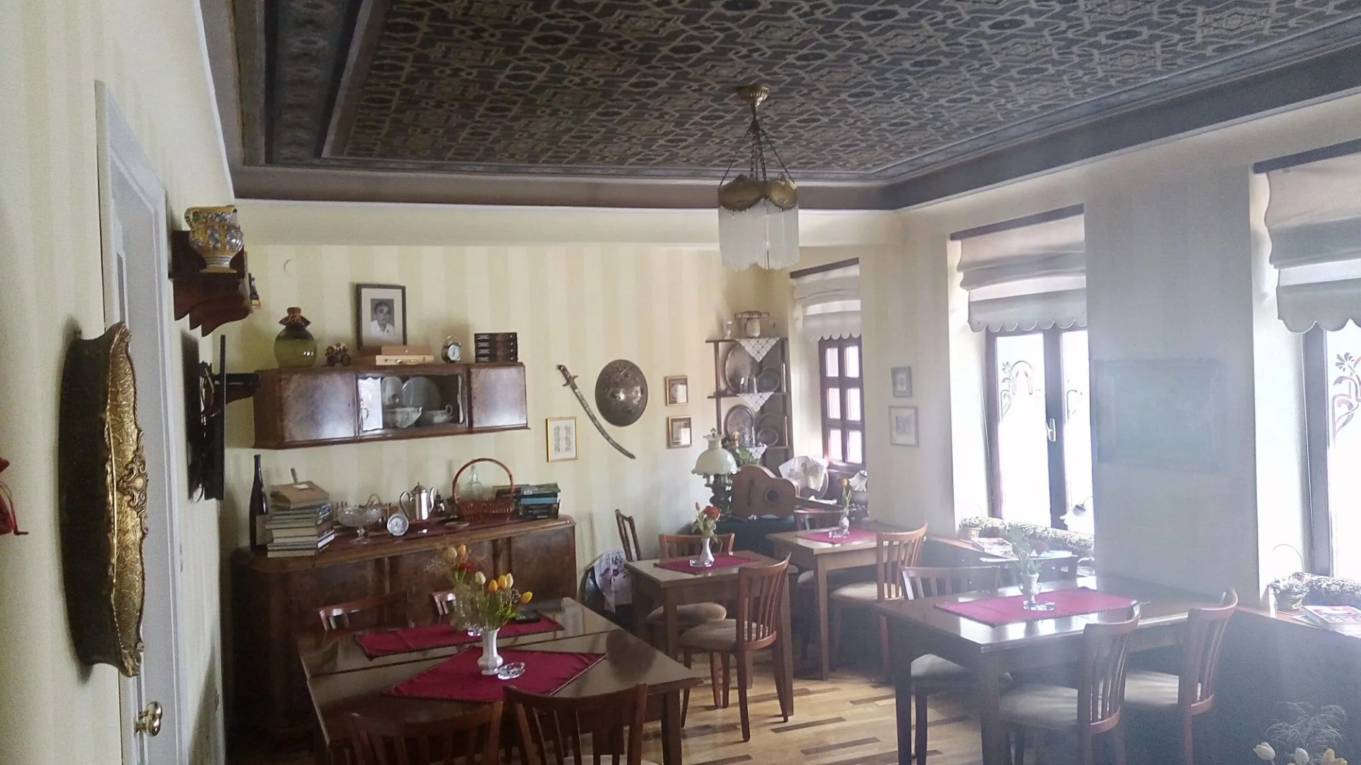 Ada Hotel