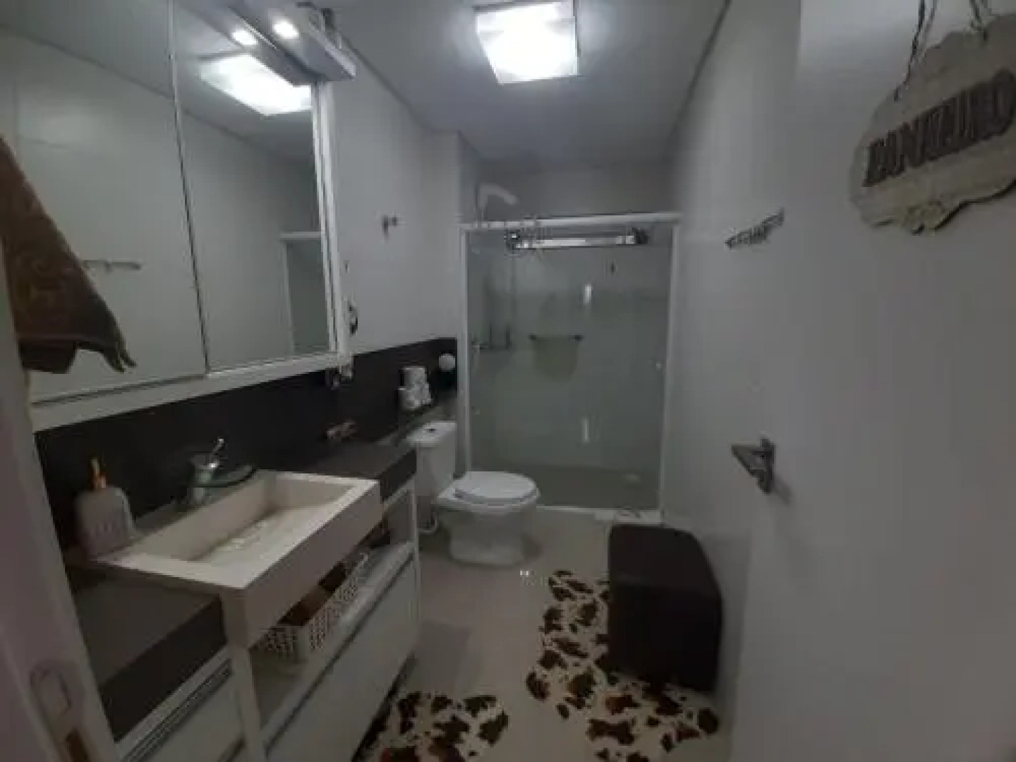 Lindo apartamento 3 dorm a 100m da praia de Perequê