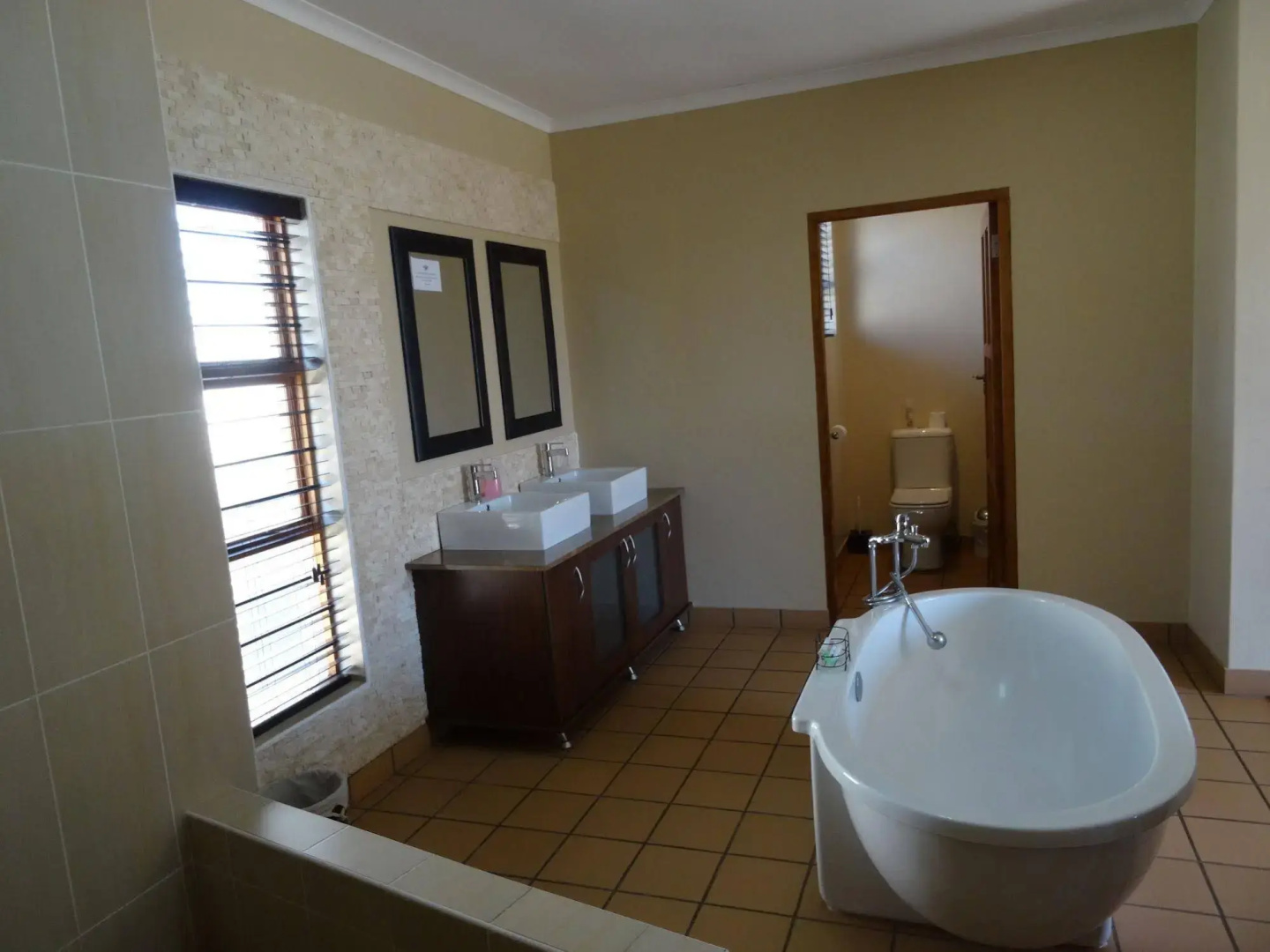 Abafazi Guest House