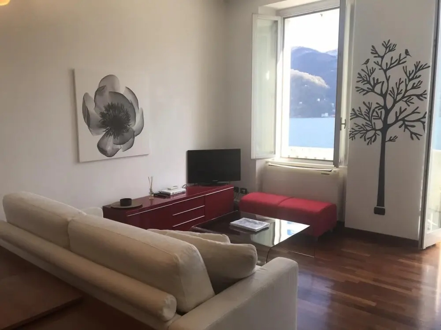 Larius balcony on the lake