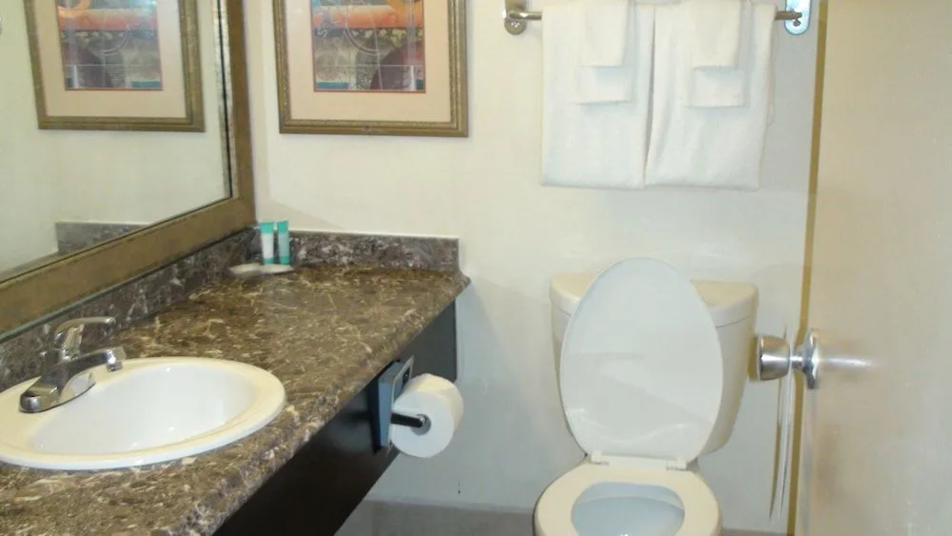 Armstrong Inn and Suites