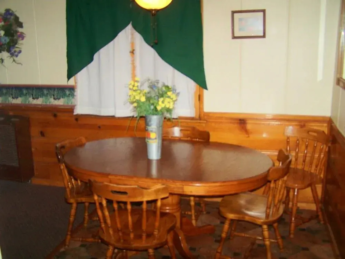 Golden Bear Cottages