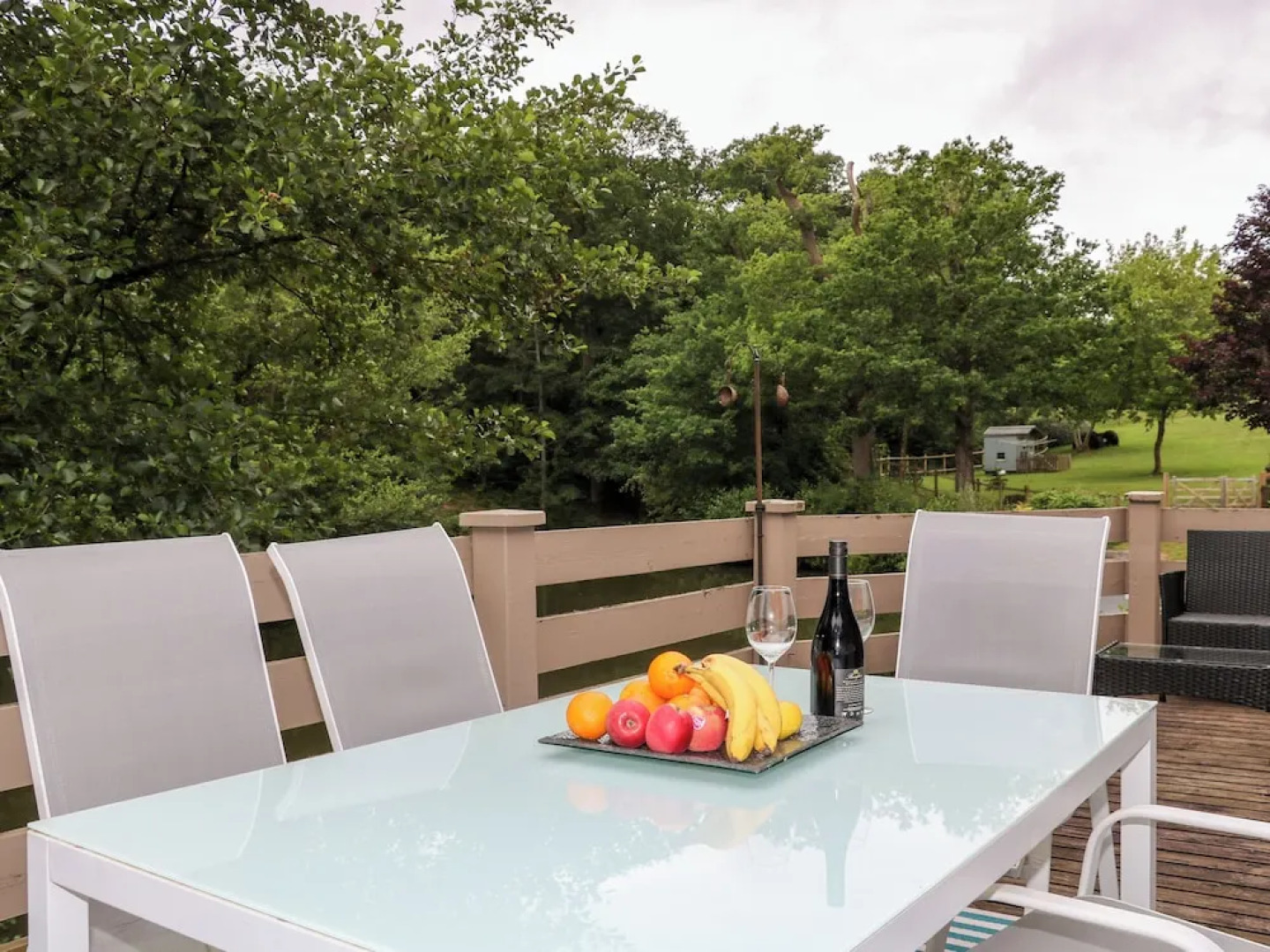 Miswells Cottages - Lake View