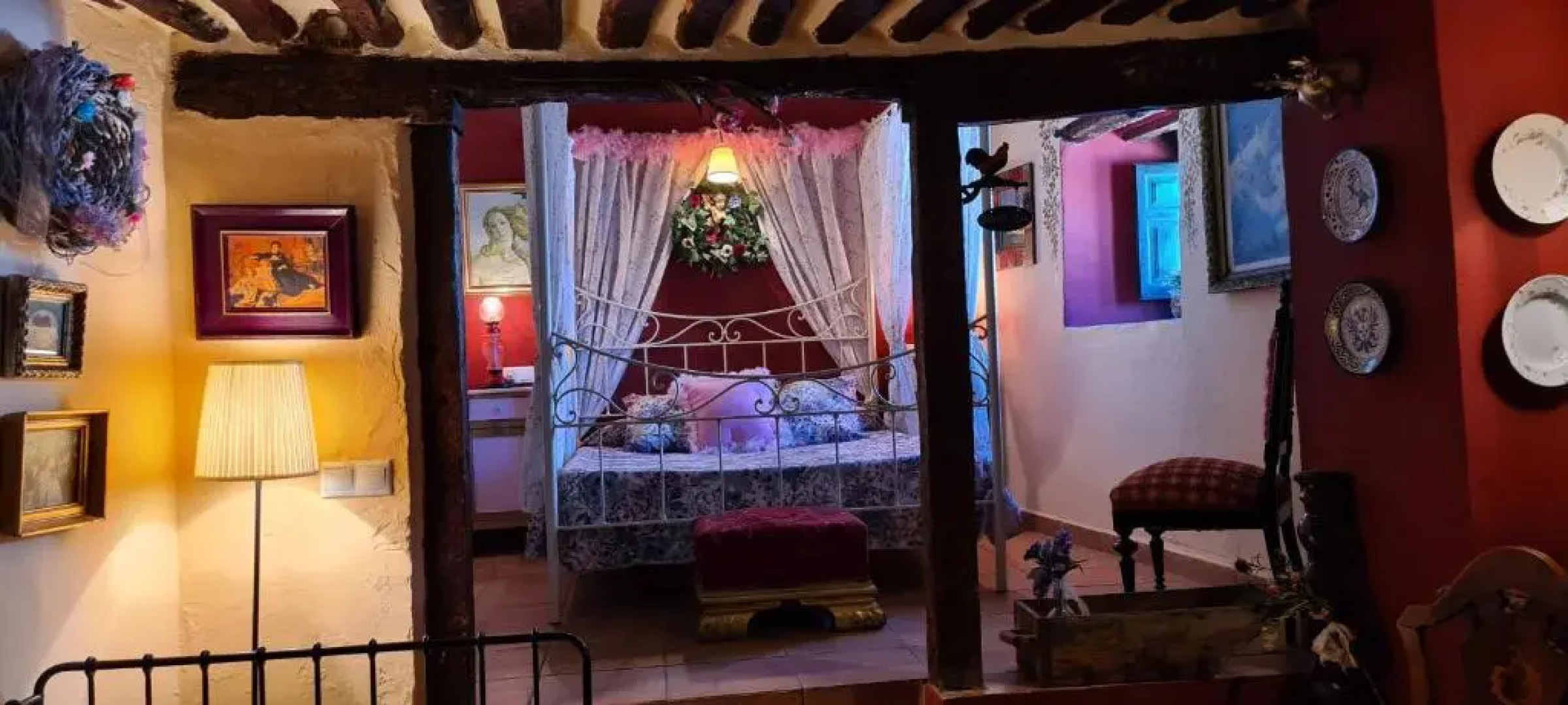 Room in Lodge - Romantic Christmas in a beautiful rural house ideal for a romantic getaway