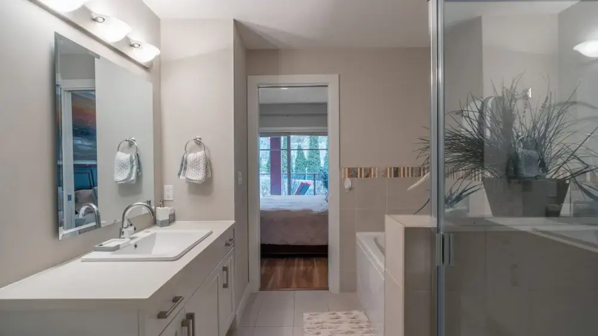 Fabulous Condo at Five Star Resort #209