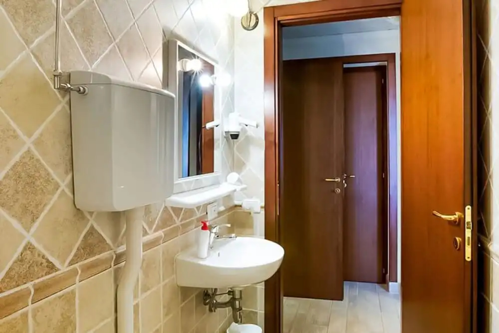 Apartment in Castiglione Near Lake Trasimeno