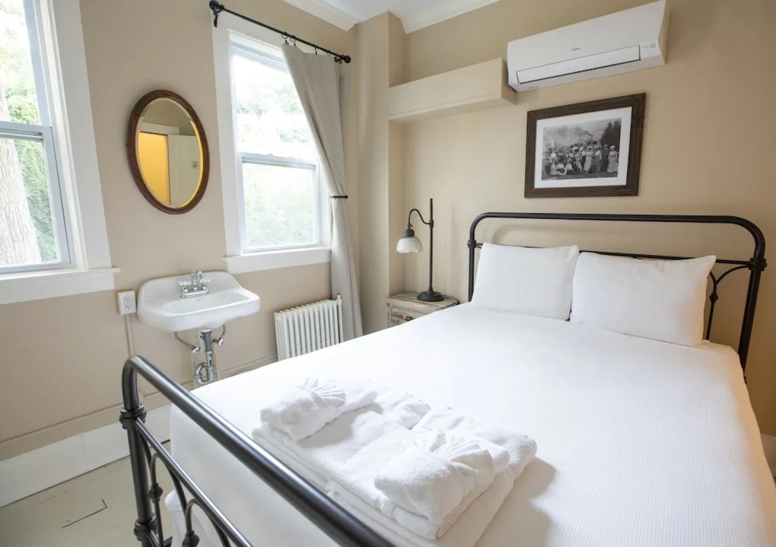 Pine Cottage Bed & Breakfast