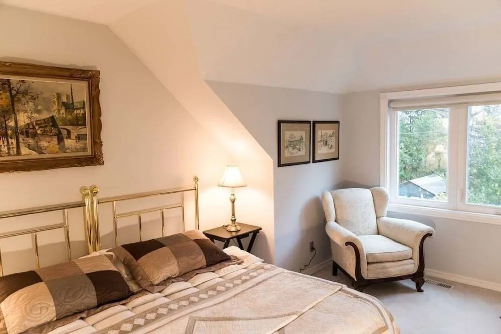 Gypsy by the Lake B & B