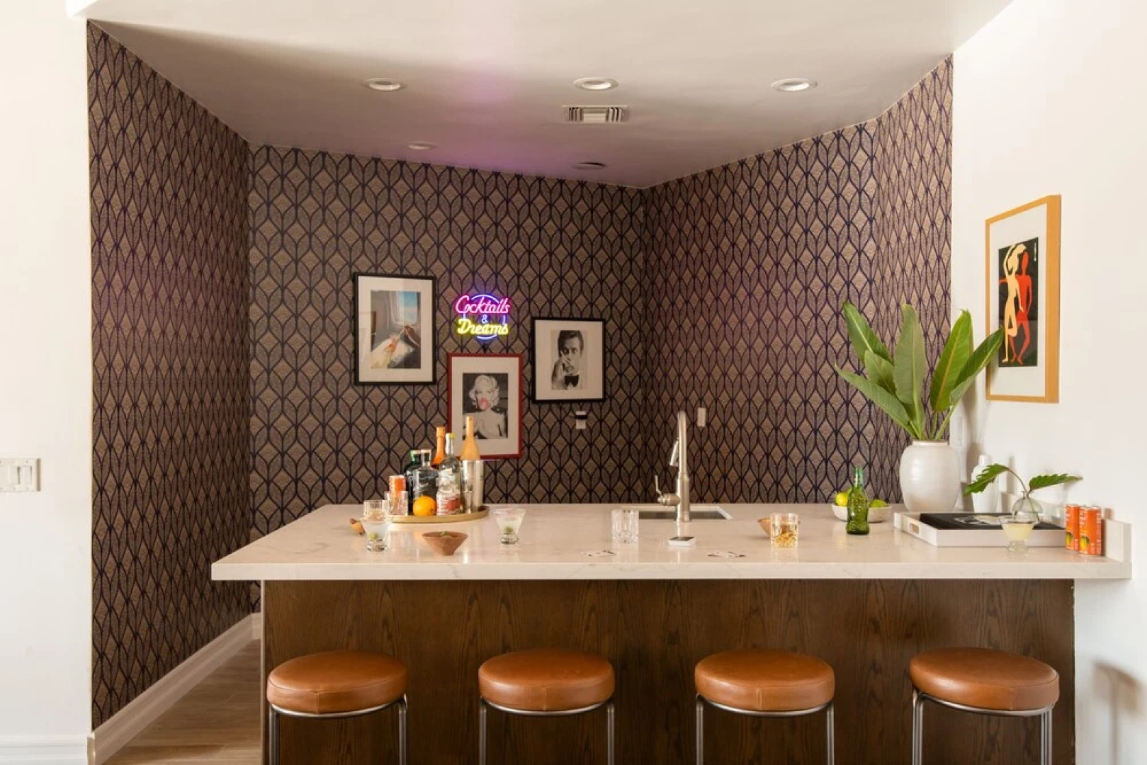 Buena Vista by Avantstay Massive Outdoor Oasis w Pool Spa Firepit