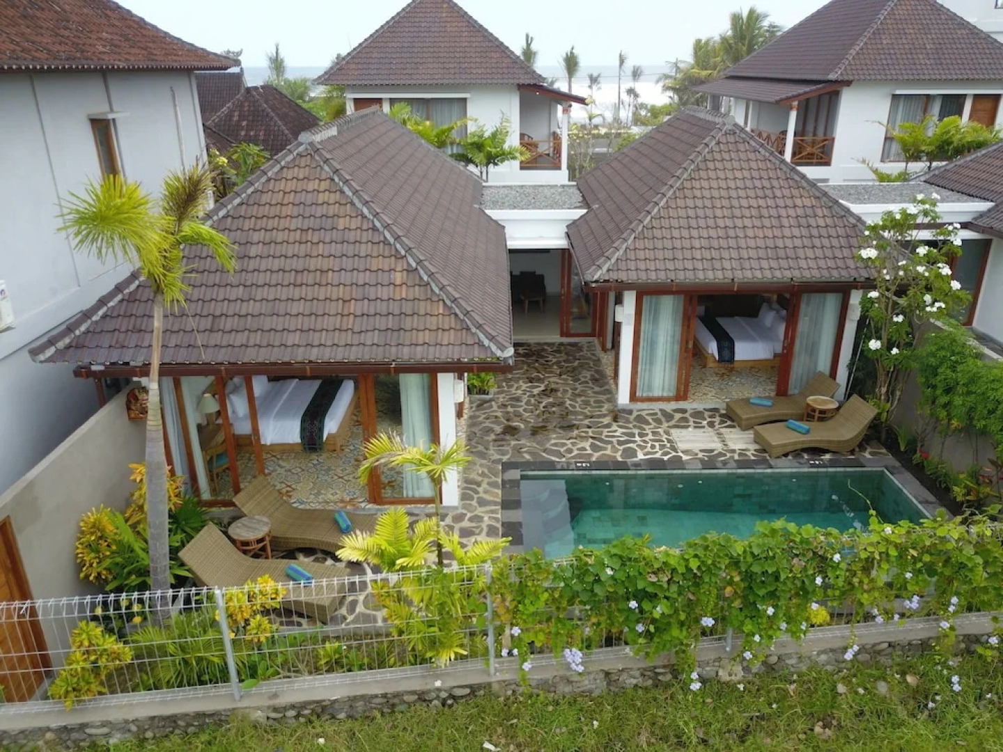 Wide Sands Beach Retreat