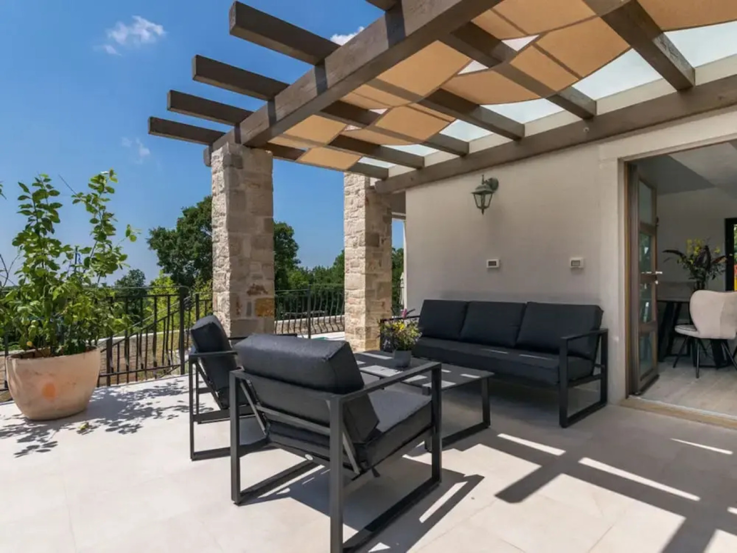 Villa Irma Comfortable Holiday Residence