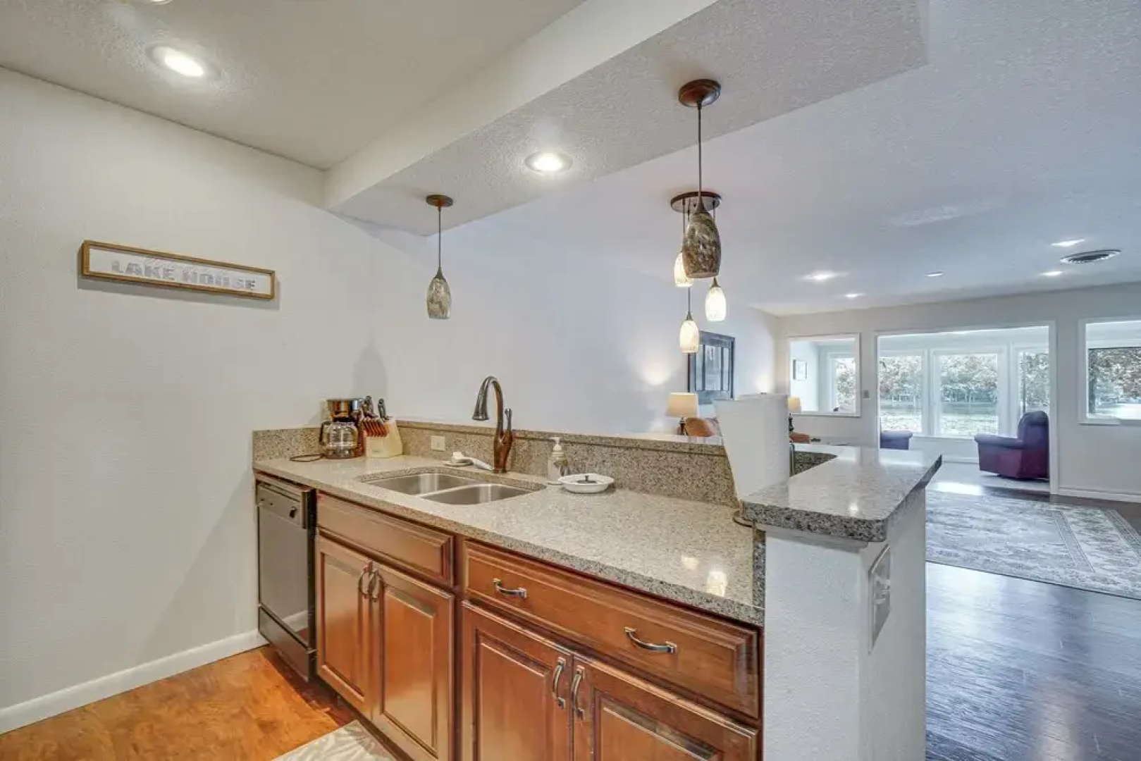 Lakefront Crossville Condo - Fish, Boat & Golf!