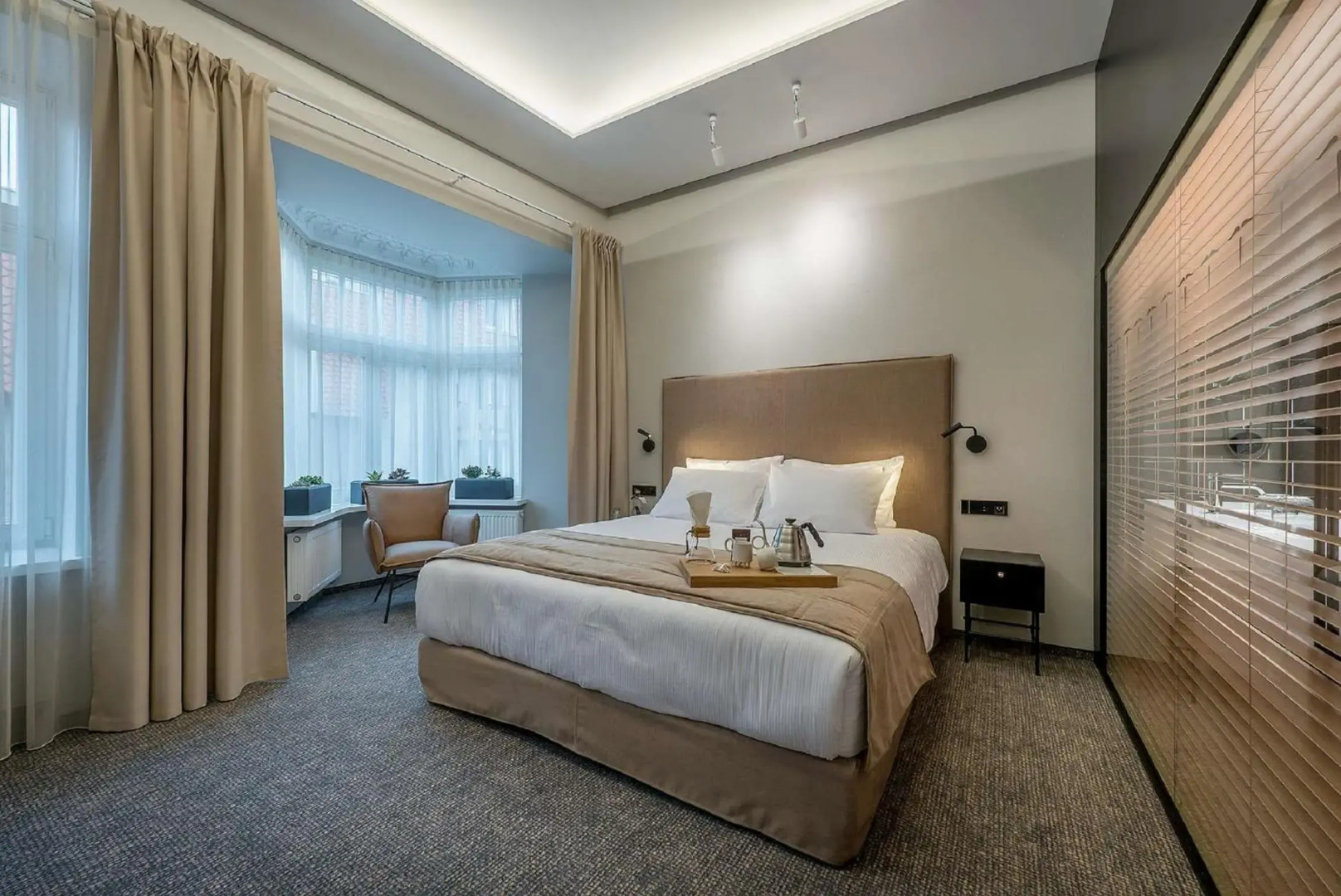 Отель Art Artagonist