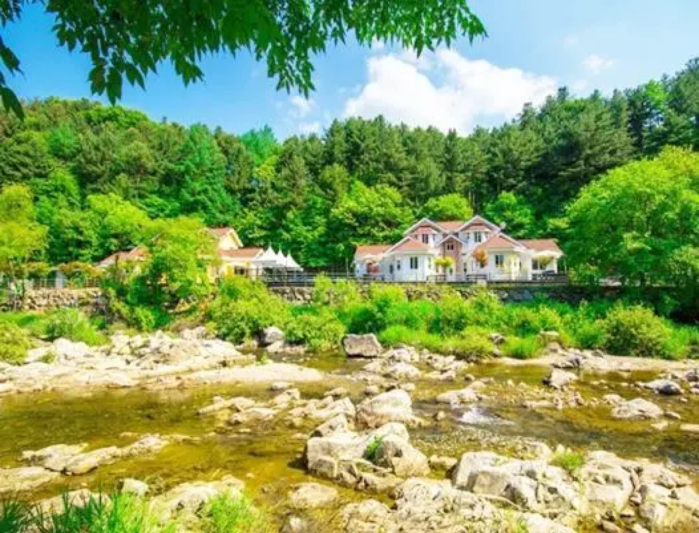 Yangpyeong Ana and Jina