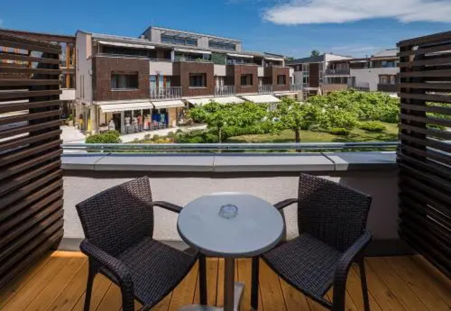 Silver Studio Apartment