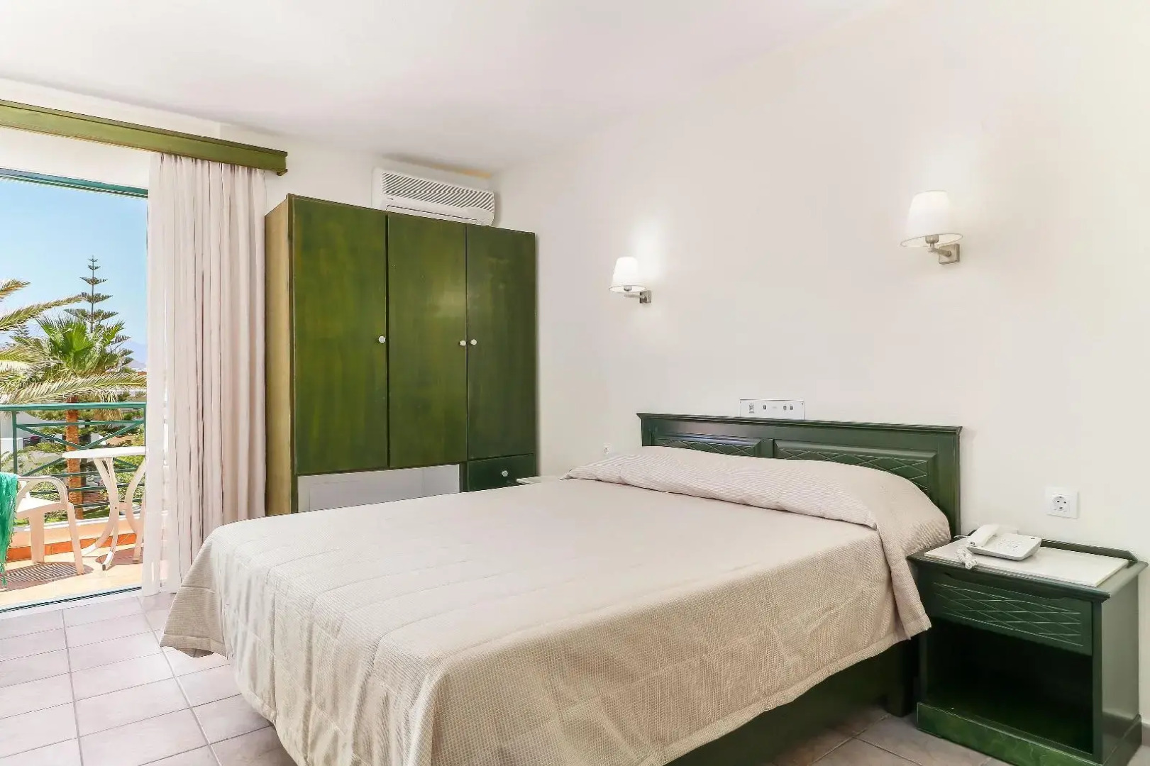 Kournas Village Beach Hotel