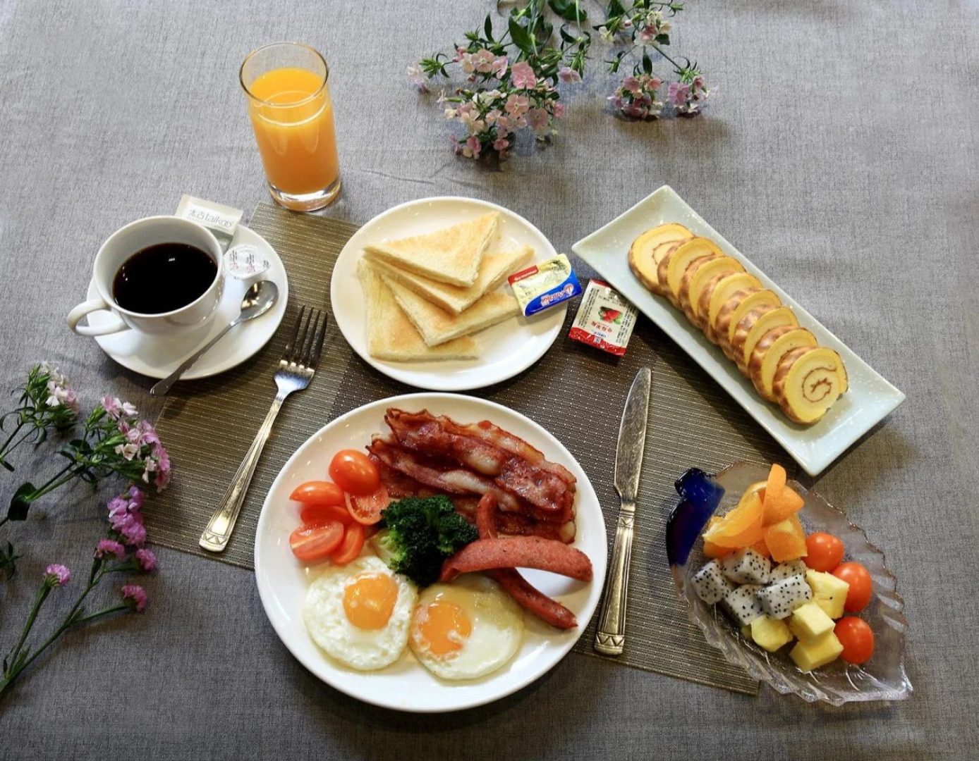 Peach Blossom Resort Hotel