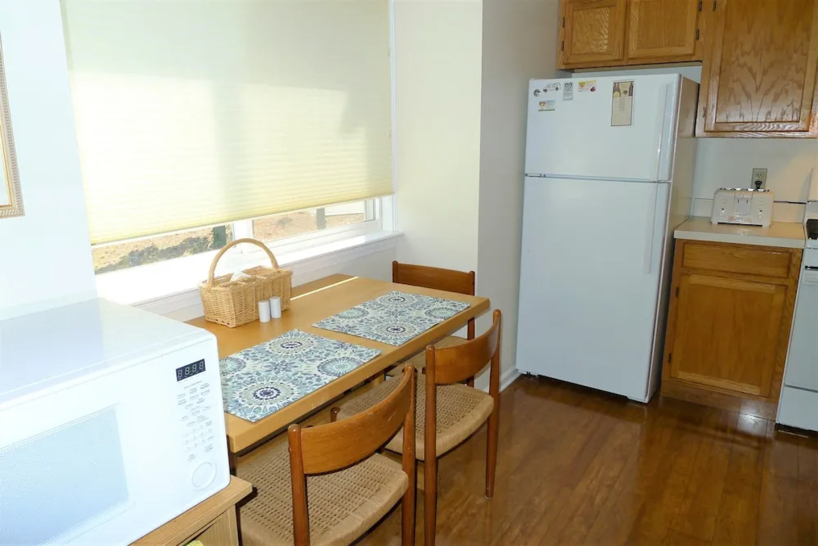 48 Middlecott - 2 Bedroom Condo