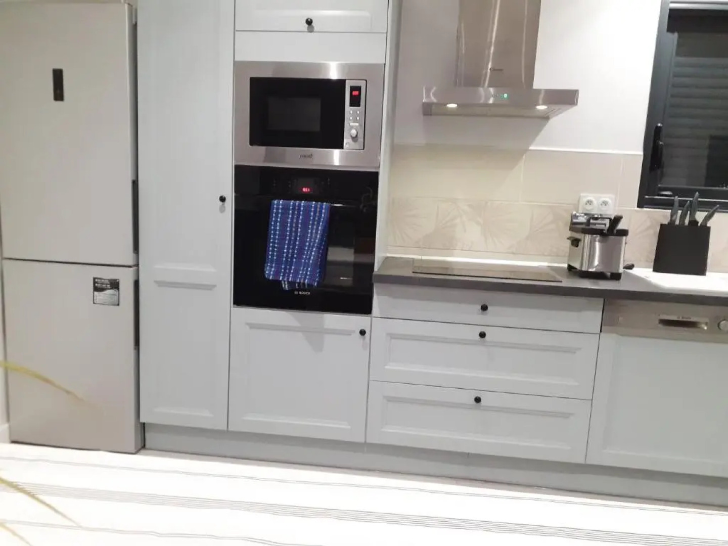 ViLLA NEUVE 115m2 ,TOUT CONFORT AVEC PiSCiNE Chauffée-JARDiNET BASSiN ARCACHON