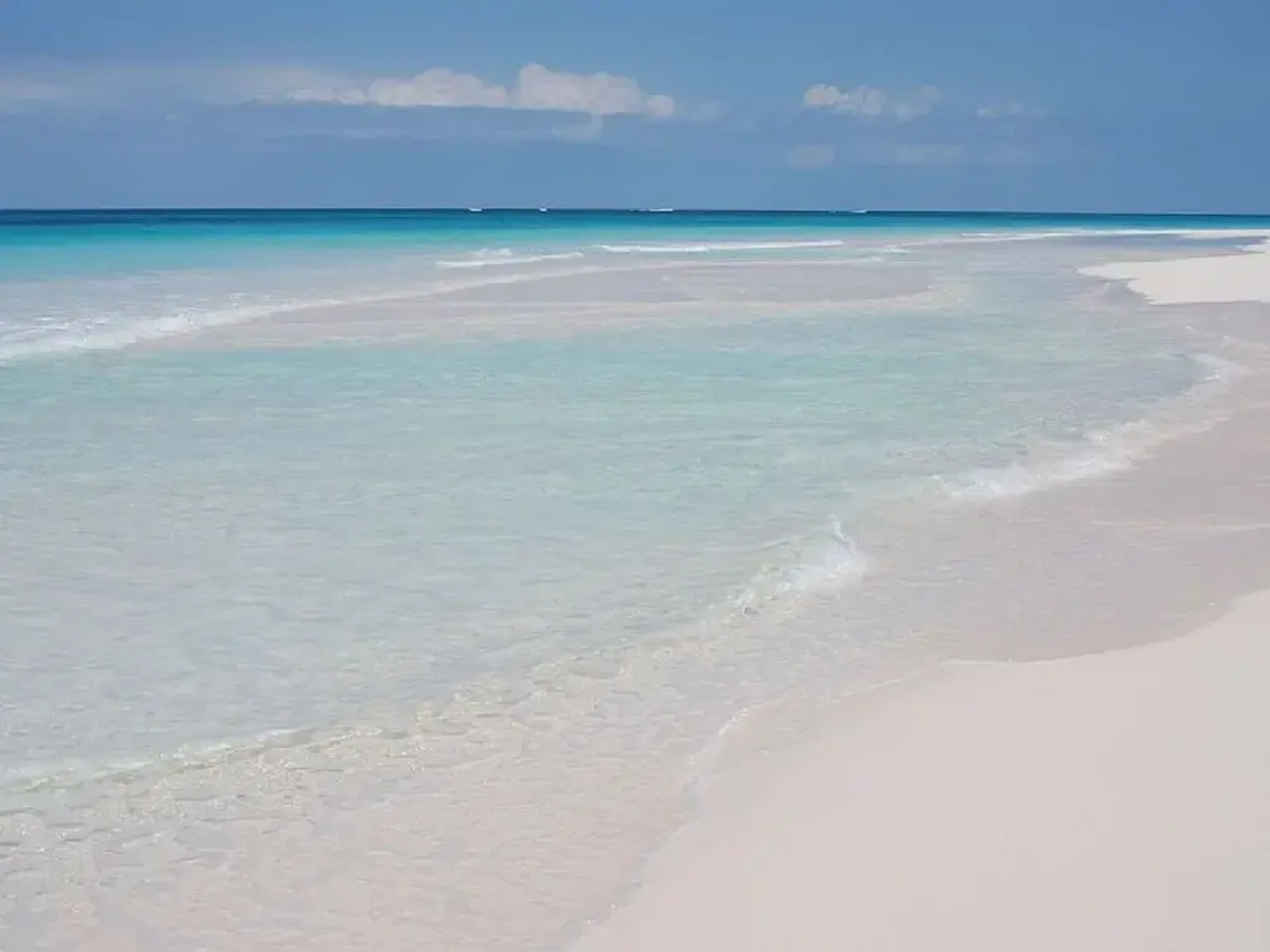 Conch Shell Harbour Island 5 Bedroom Home