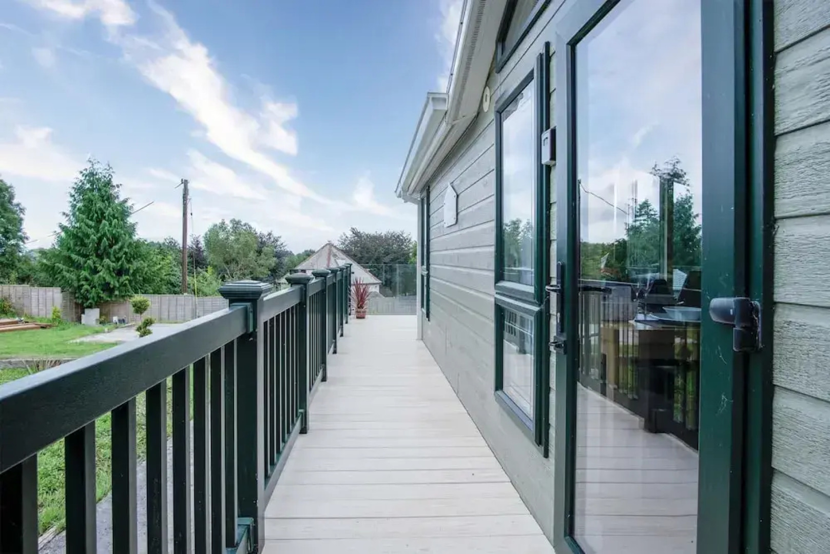 3 Manor Lodge - 2 Bedroom Lodge - Pendine