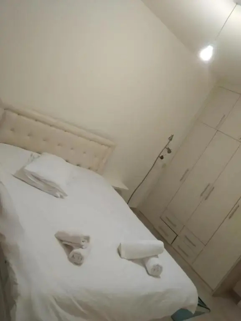 Impeccable 2 bed Penthouse