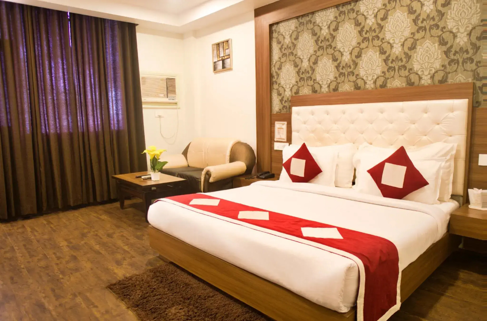 Hotel The Royal Krishna