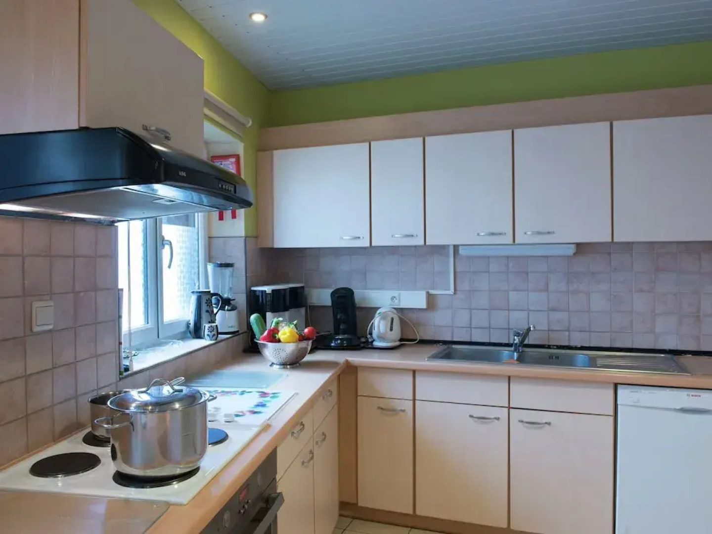 Child-friendly Holiday Home in Waimes with Sauna and Jacuzzi