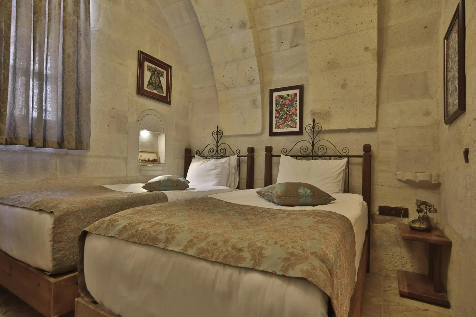 Aren Cave Hotel & Art Gallery