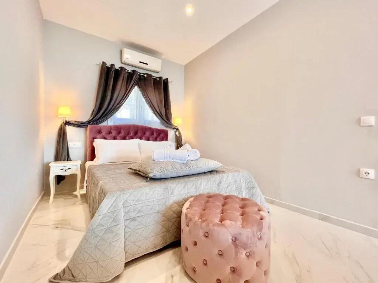 Nissaki Apartments and Vasilis House