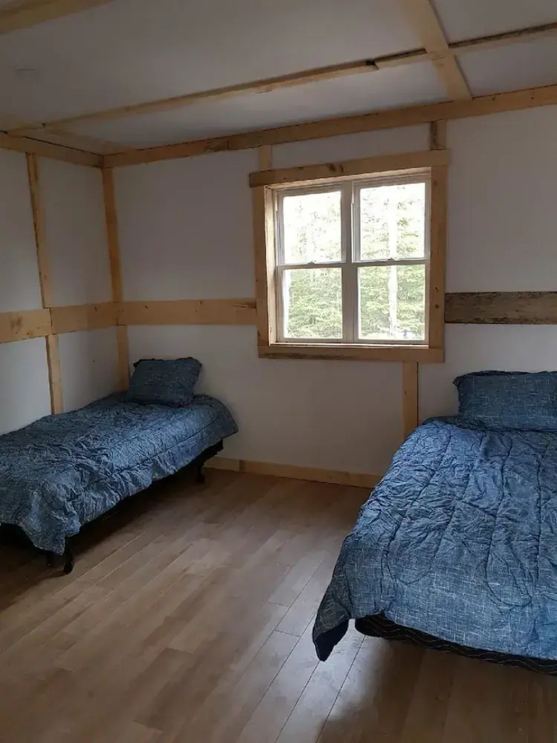 Striper Fishing & Hunting Lodge