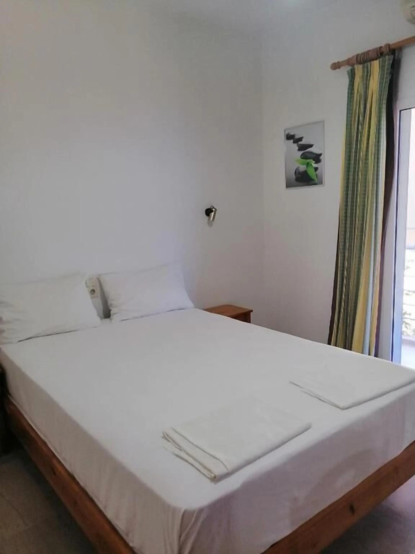 Jason Rooms & Studios