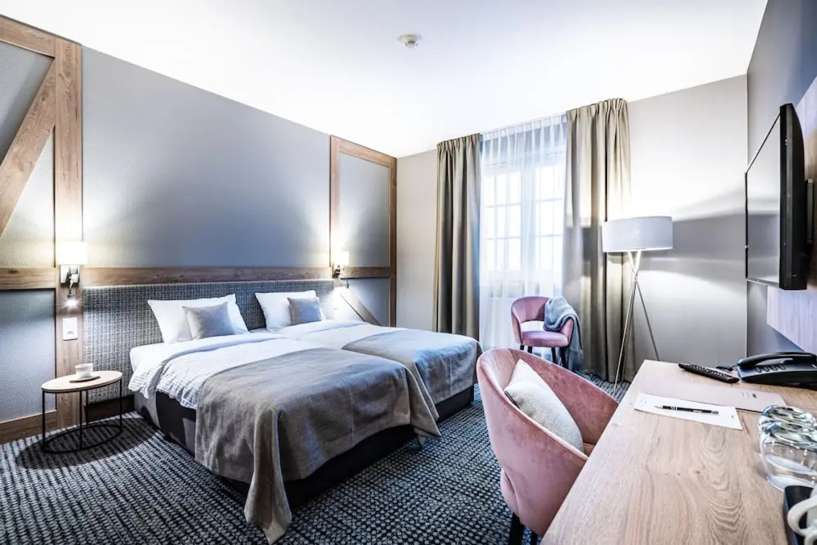 Sezony. Restauracja i Hotel